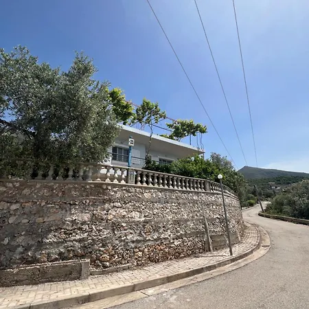 Apartment Petra Oliva