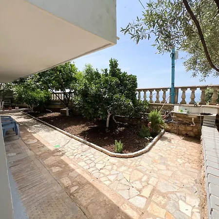 Petra Oliva * Dhërmi