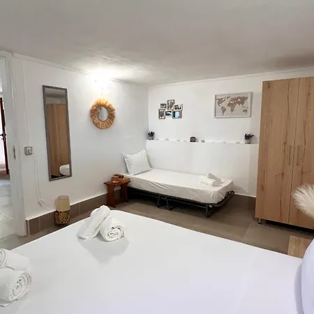 Petra Oliva アパート *